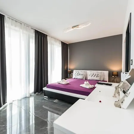 Ferienhaus Mit Privatpool Fur 8 Personen Ca 174 Qm In Srima, Dalmatien Norddalmatien Holiday home Srima